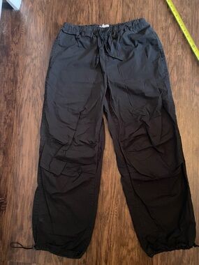 Women’s Black Mid Rise Stretchy Cargo Pants - Vanilla Star
